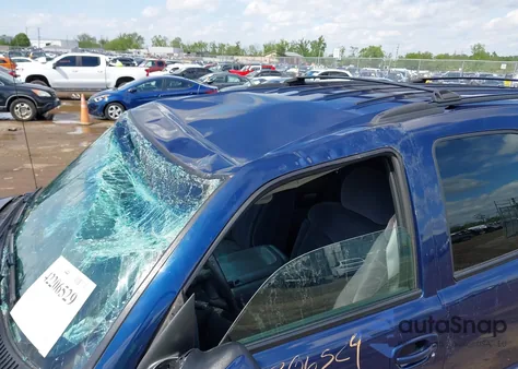 2000 GMC Yukon Sle z USA, uszkodzony, nr VIN 1GKEK13T2YJ165201